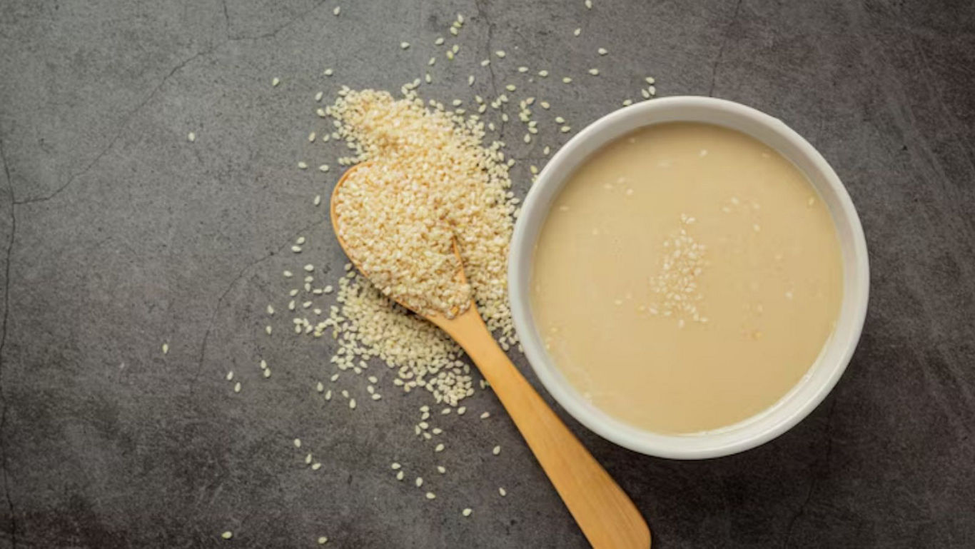 Lemon Garlic Tahini Recipe: A Creamy Dressing For Wraps